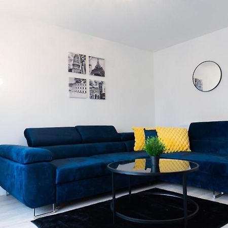 グラスゴー Stylish House With Private Parkingヴィラ エクステリア 写真